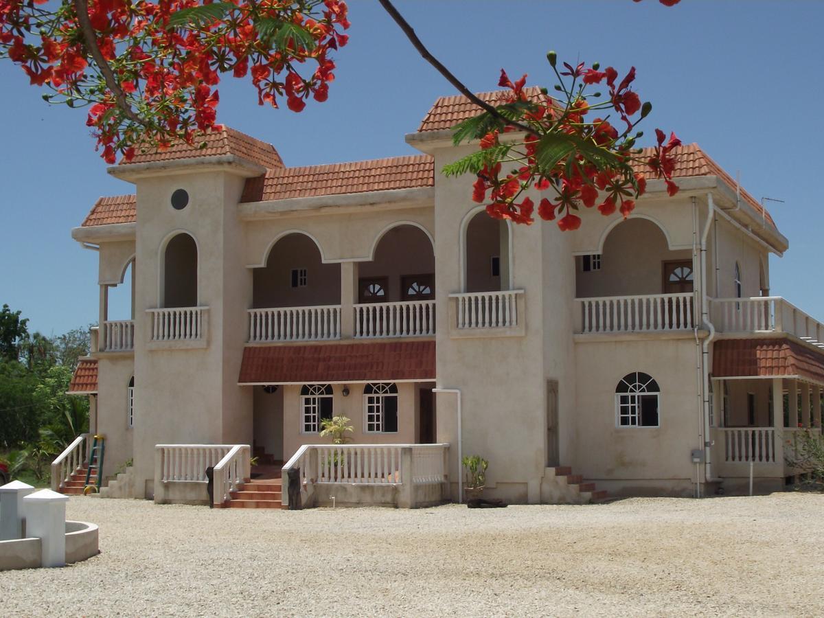 Serenity Sands Corozal Buitenkant foto
