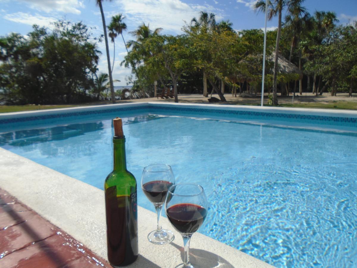 Serenity Sands Corozal Buitenkant foto
